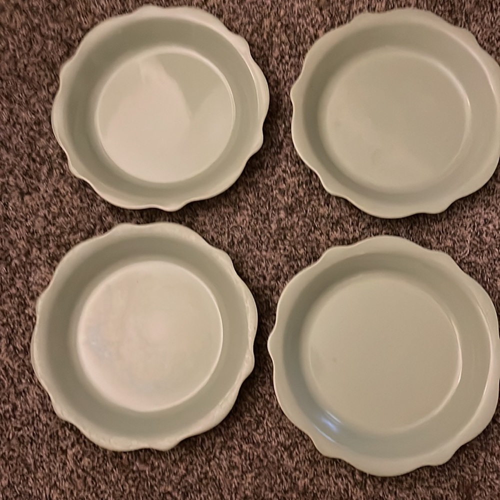 GP GAIL PITTMAN HOSPITALTIY COLLECTION Pie Pan 10 inch Ivory Baking Dish NEW